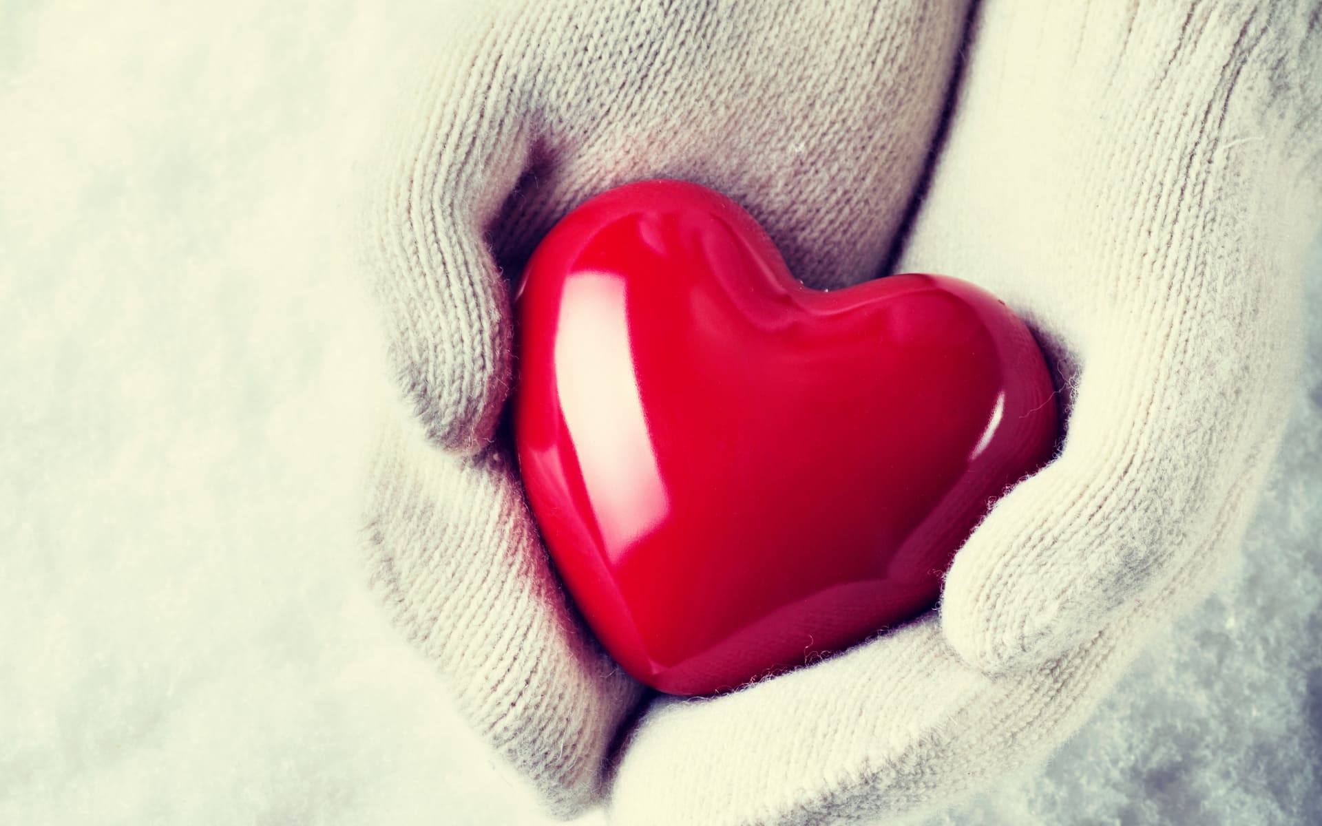 Beautiful Images of Hearts - 240 High-Quality Photos for Free